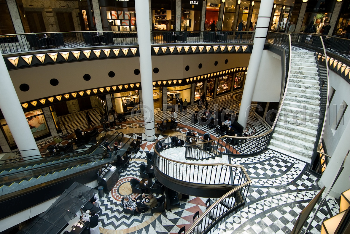 Friedrichstrasse shopping mall, Berlin, Germany
(cod:Berlin 36)